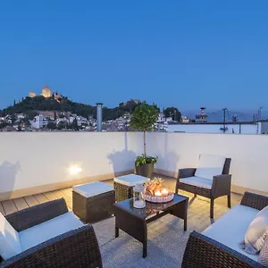 https://chezmoihomes-luxury-plaza-nueva-penthouse.es-andalucia.com