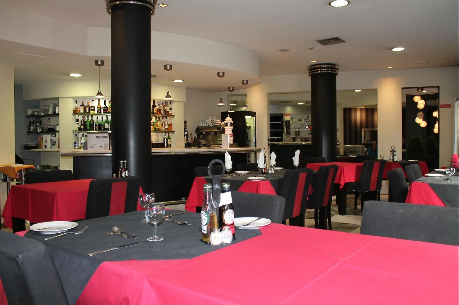 פונשל Hotel Windsor
